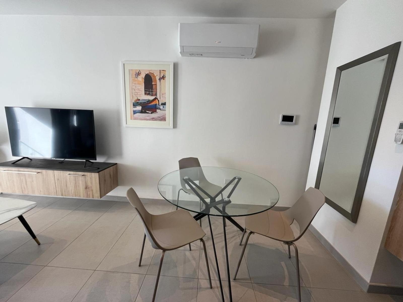Апартаменты 86 Spinola Bay Сент Джулианс Экстерьер фото