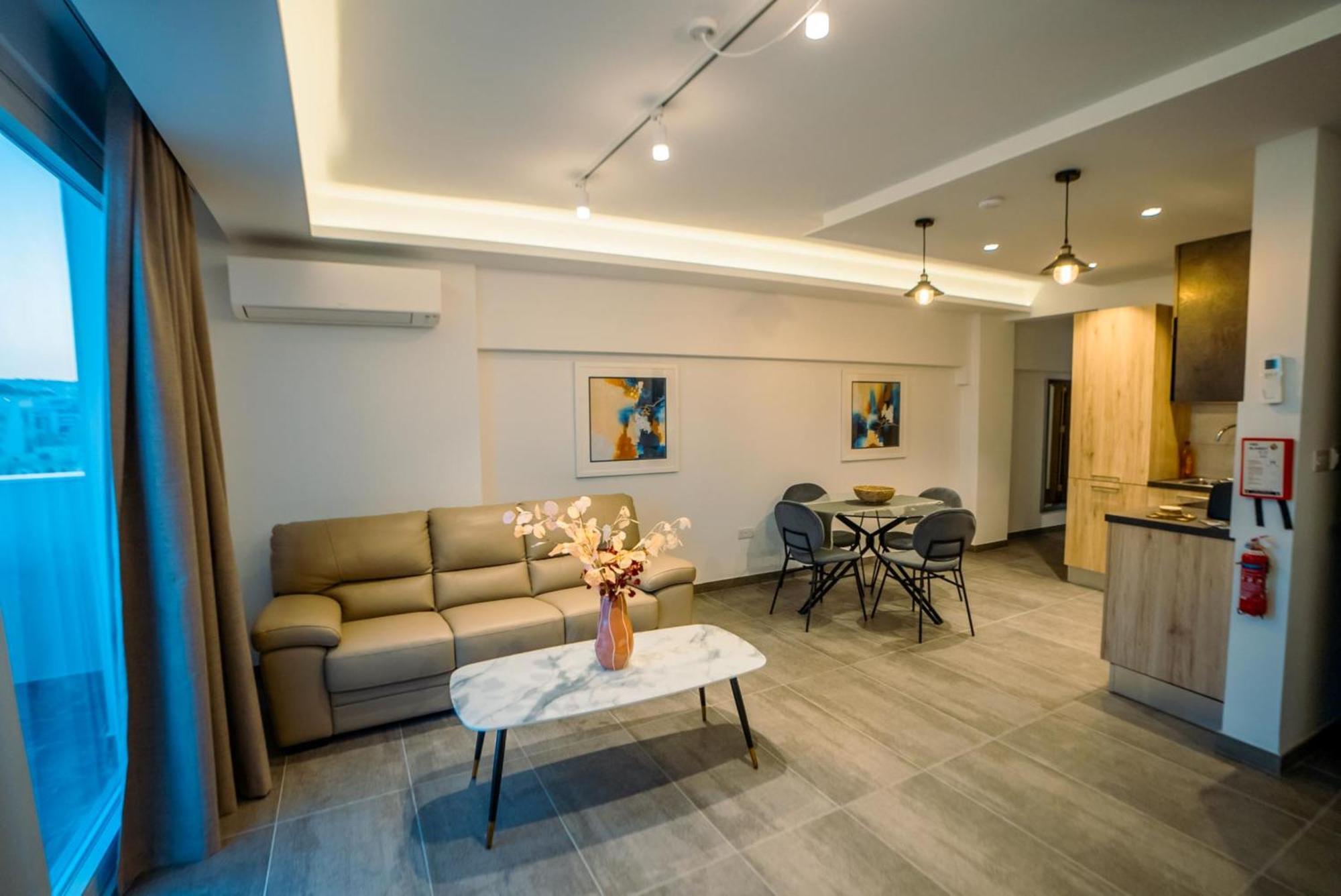 Апартаменты 86 Spinola Bay Сент Джулианс Экстерьер фото