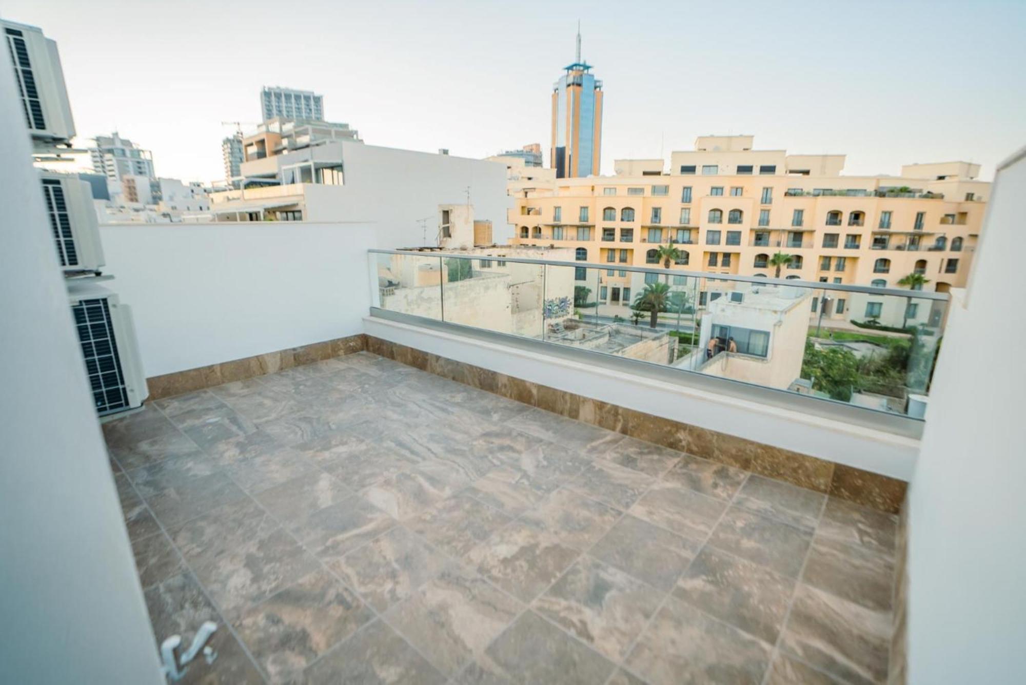 Апартаменты 86 Spinola Bay Сент Джулианс Экстерьер фото