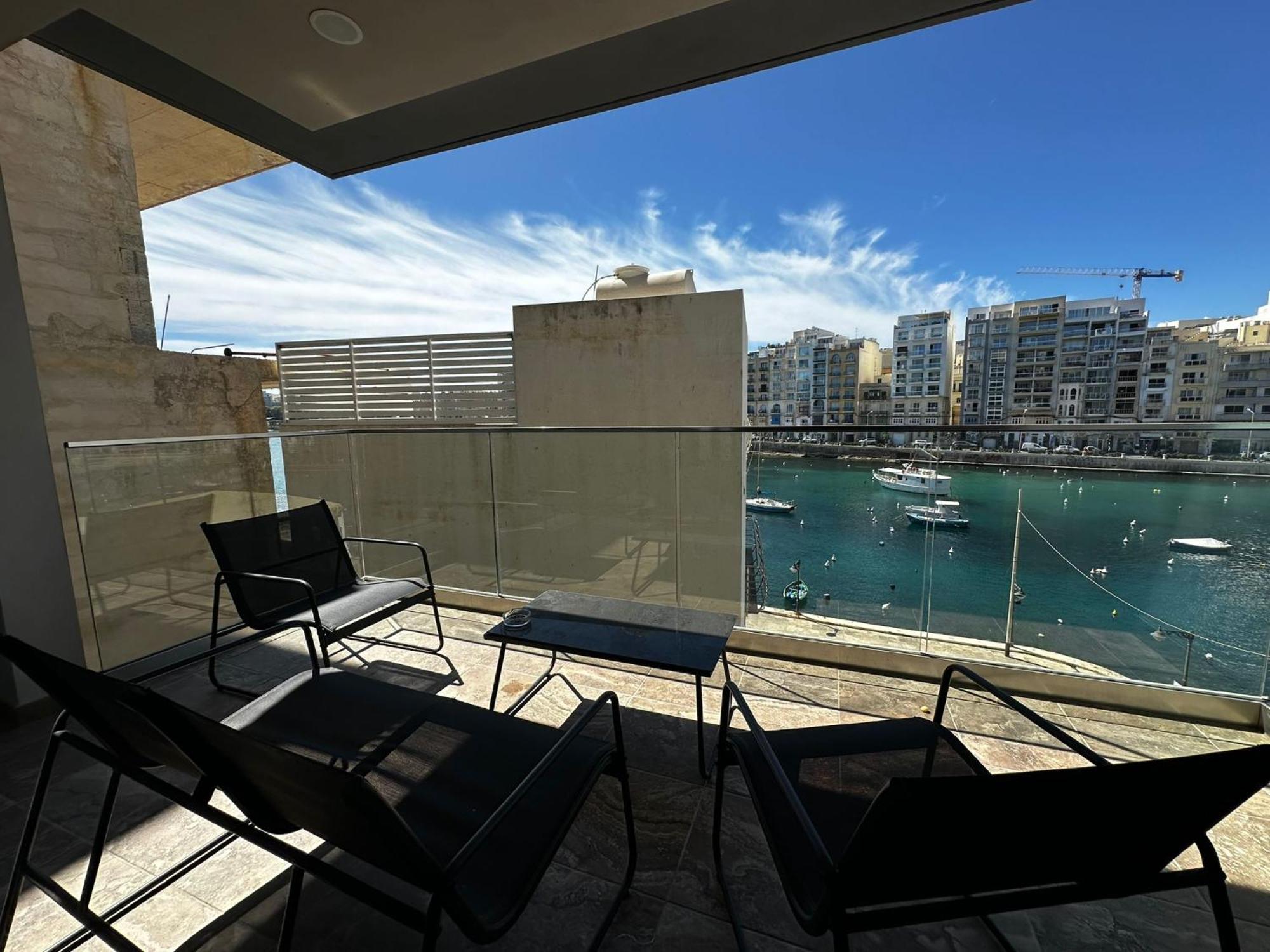 Апартаменты 86 Spinola Bay Сент Джулианс Экстерьер фото