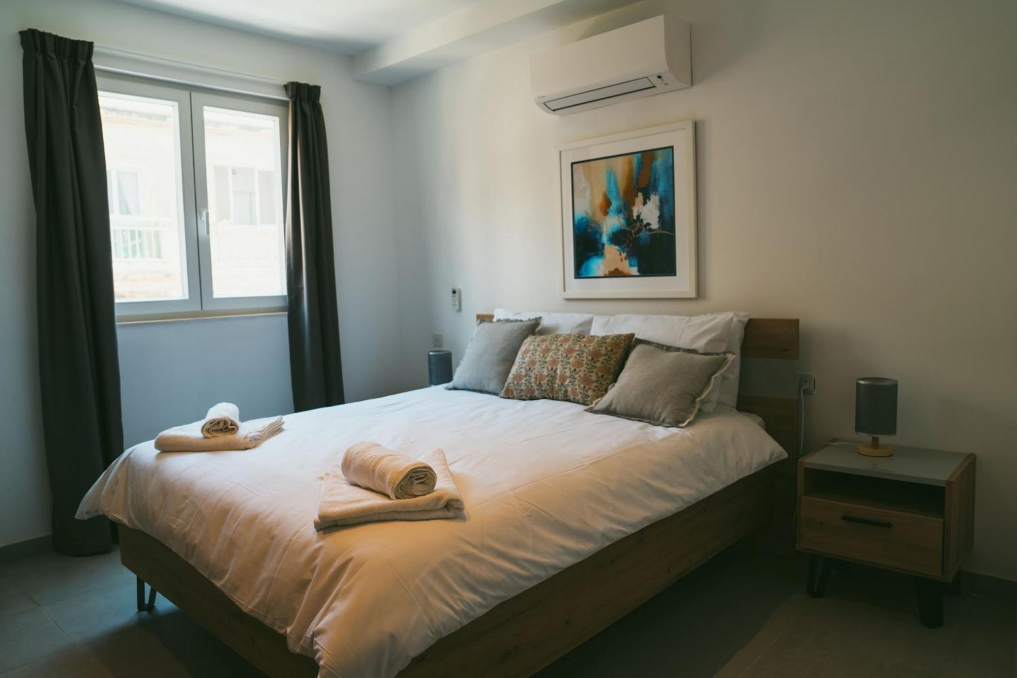 Апартаменты 86 Spinola Bay Сент Джулианс Экстерьер фото
