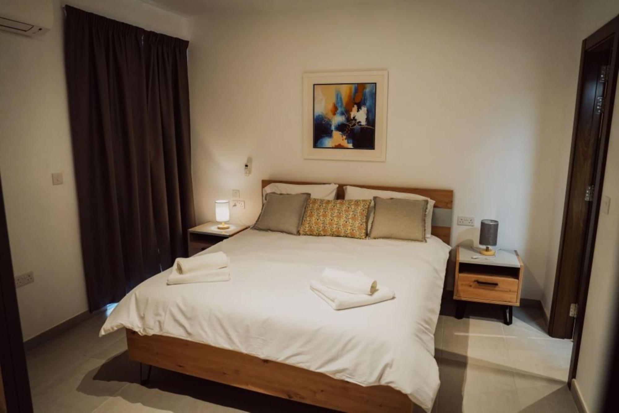 Апартаменты 86 Spinola Bay Сент Джулианс Экстерьер фото